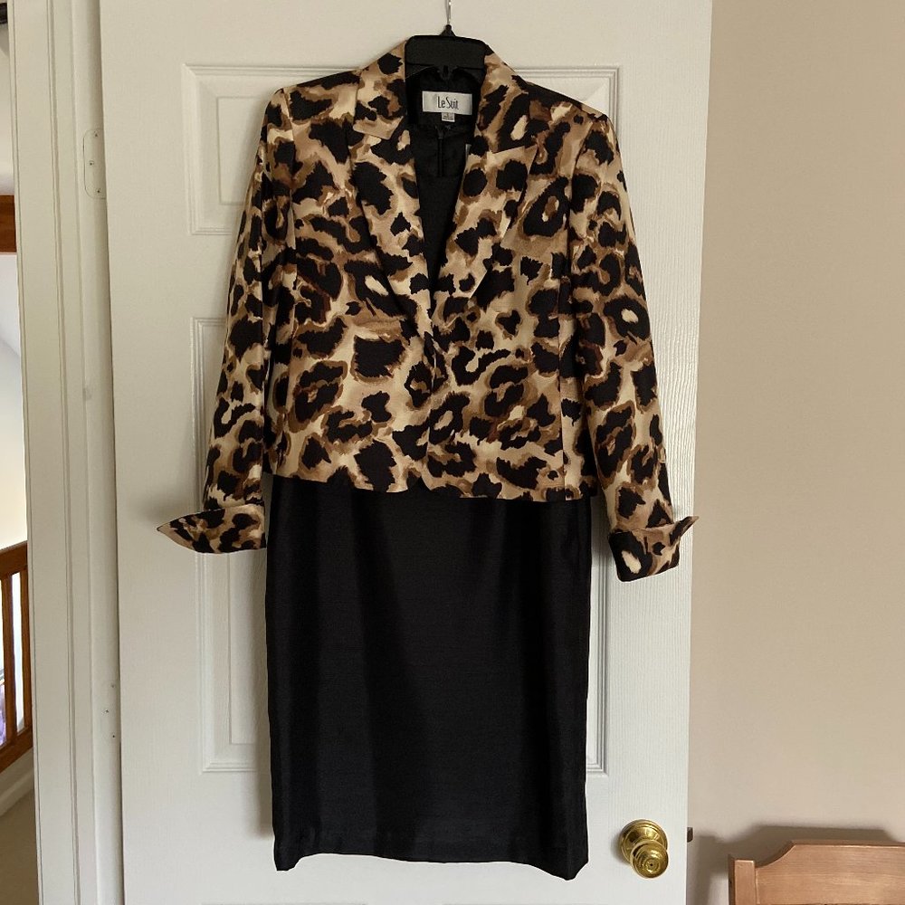 Le Suit~Little black dress with leopard spot jacket. Size 6
